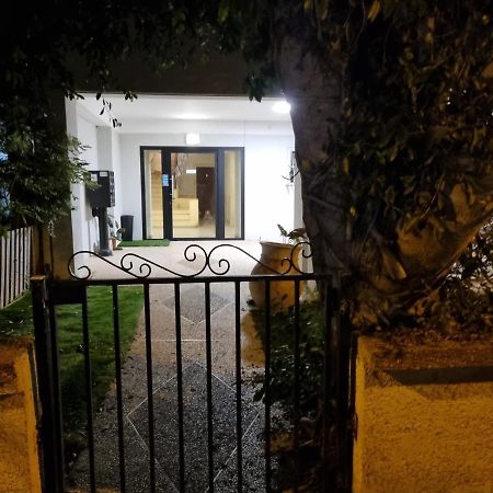 شقة تل أبيب  في Apt Heart Tlv Arnon 50 Mt From Sea المظهر الخارجي الصورة